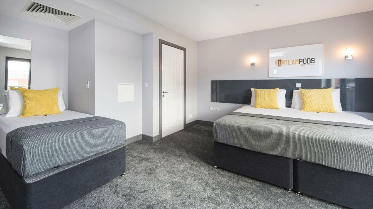 Bank Square Town House Otel Belfast Dış mekan fotoğraf